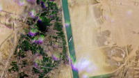 Een door Planet Labs Inc vrijgegeven satellietfoto toont het containerschip zijwaarts in het Suezkanaal in Egypte. Afbeelding: Planet Labs / AFP Bron: AFP